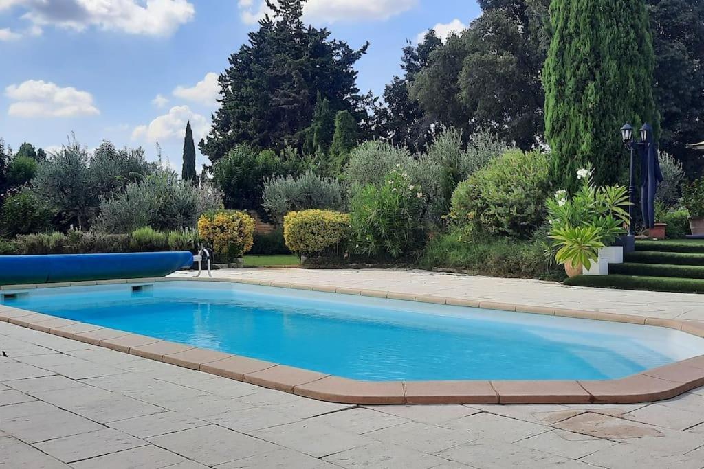 Villa L'Estel En Campagne Avec Piscine Privee Proche Arles Et Avignon Tarascon Kültér fotó